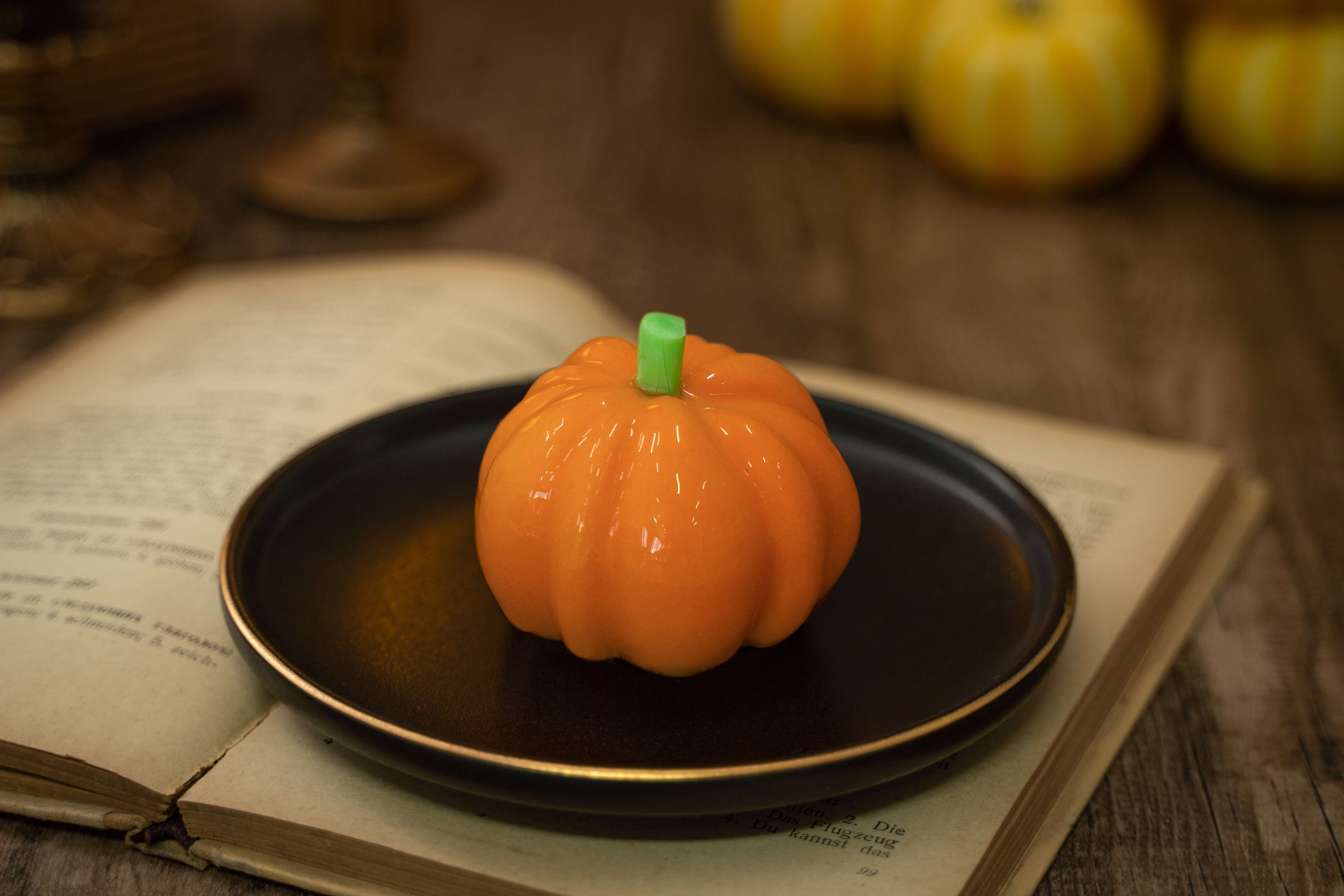 Pumpkin Frozen Mousse Cake