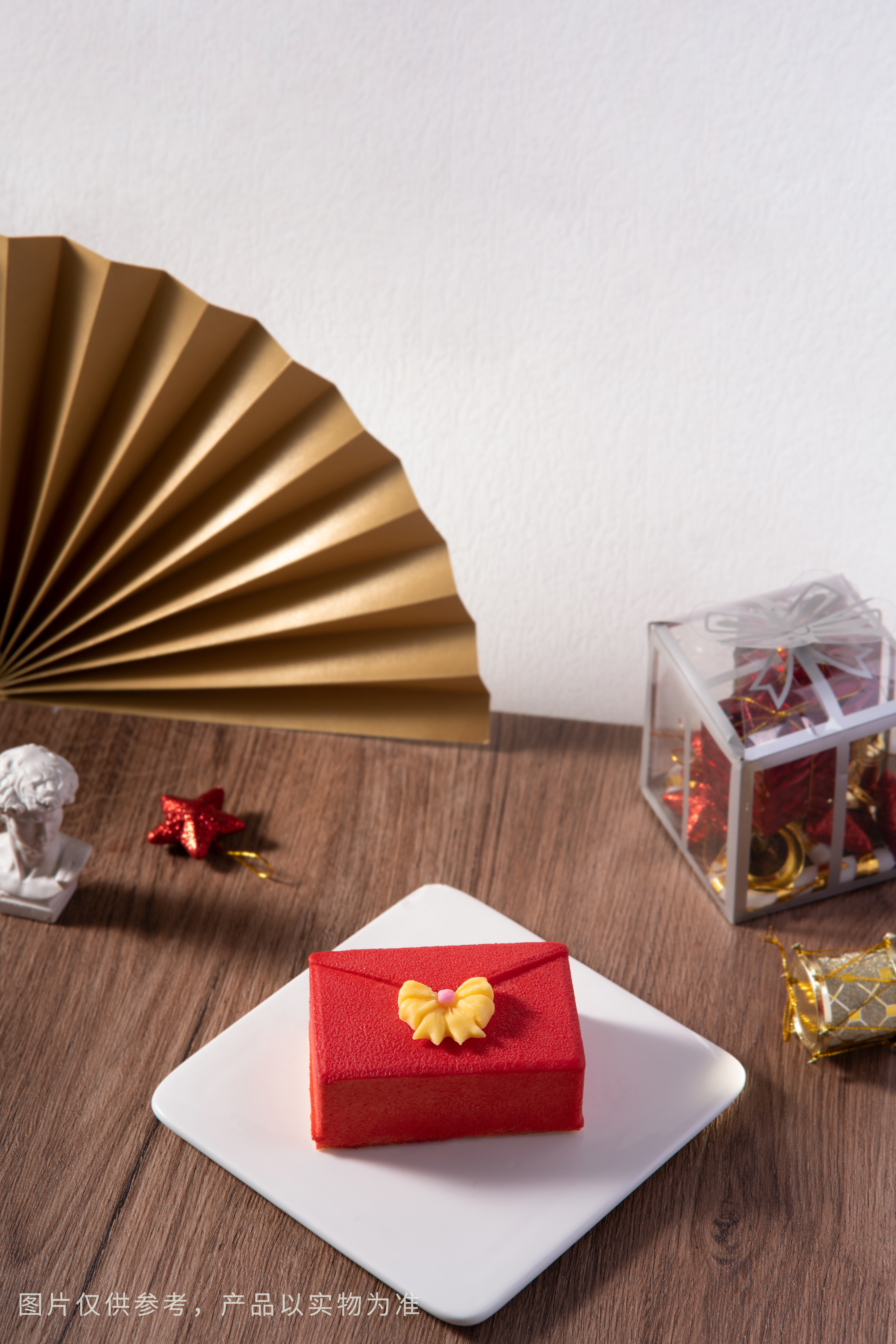 Red Packet Mousse Cake