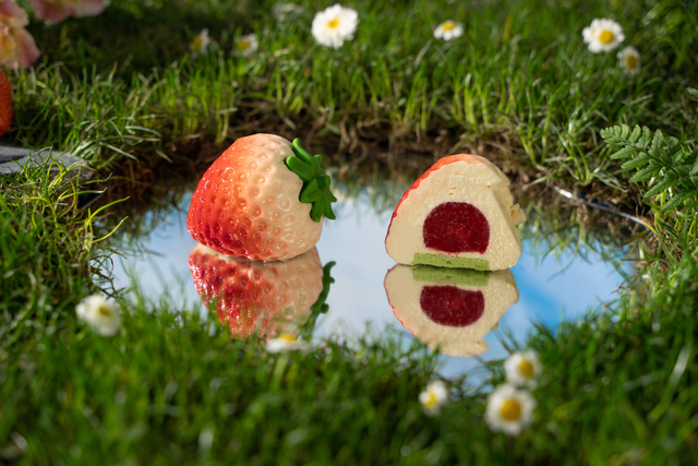 Strawberry Whisper Mousse Cake