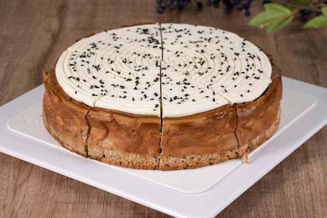 Black Sesame Basque Cheesecake