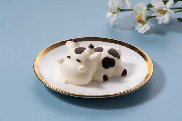 Little Spotted Cow Original Pudding Mousse Cake