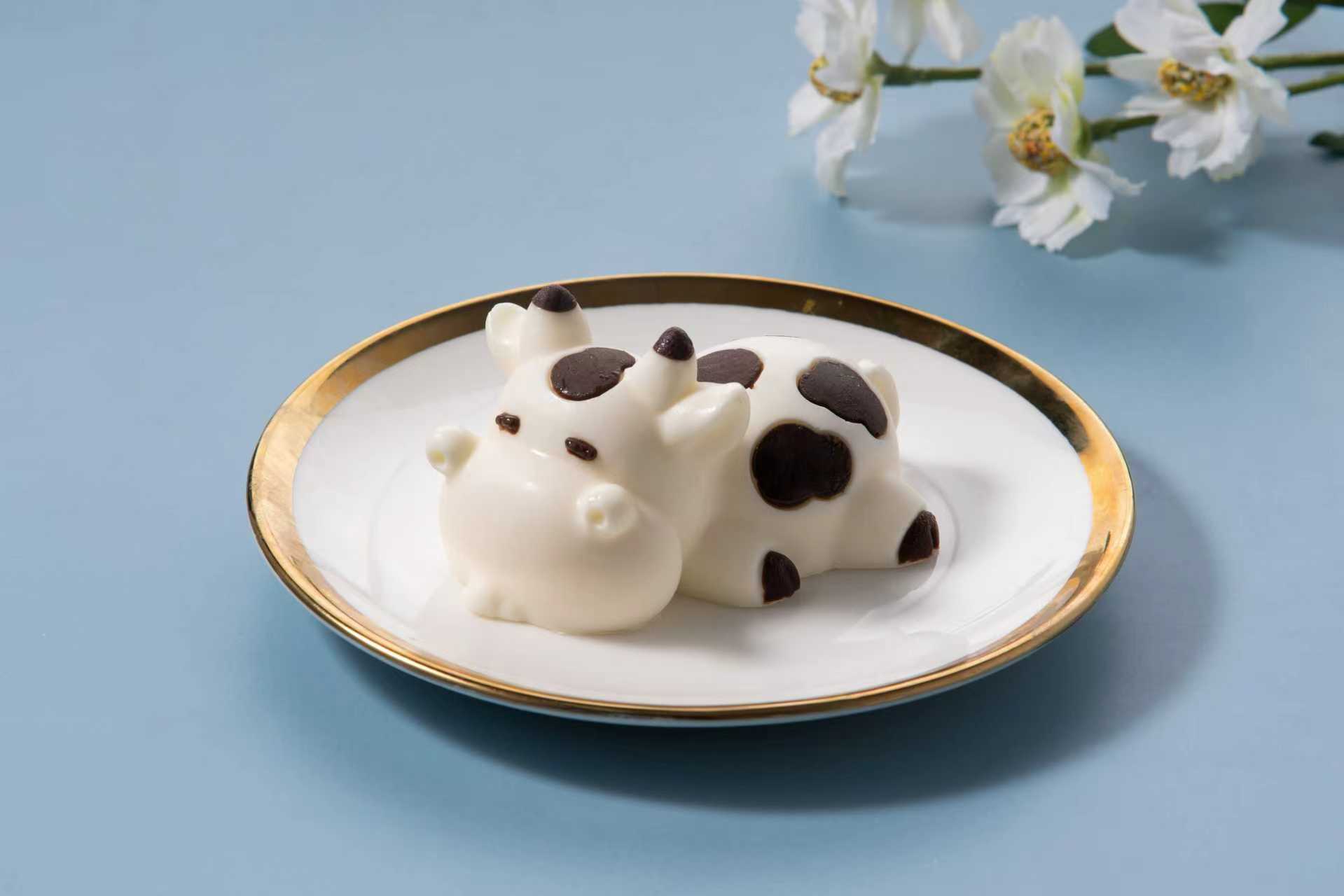 Little Spotted Cow Original Pudding Mousse Cake