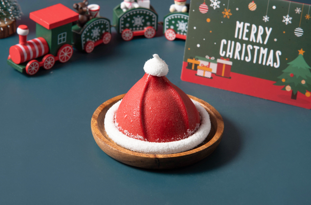 Christmas Hat Mousse Cake