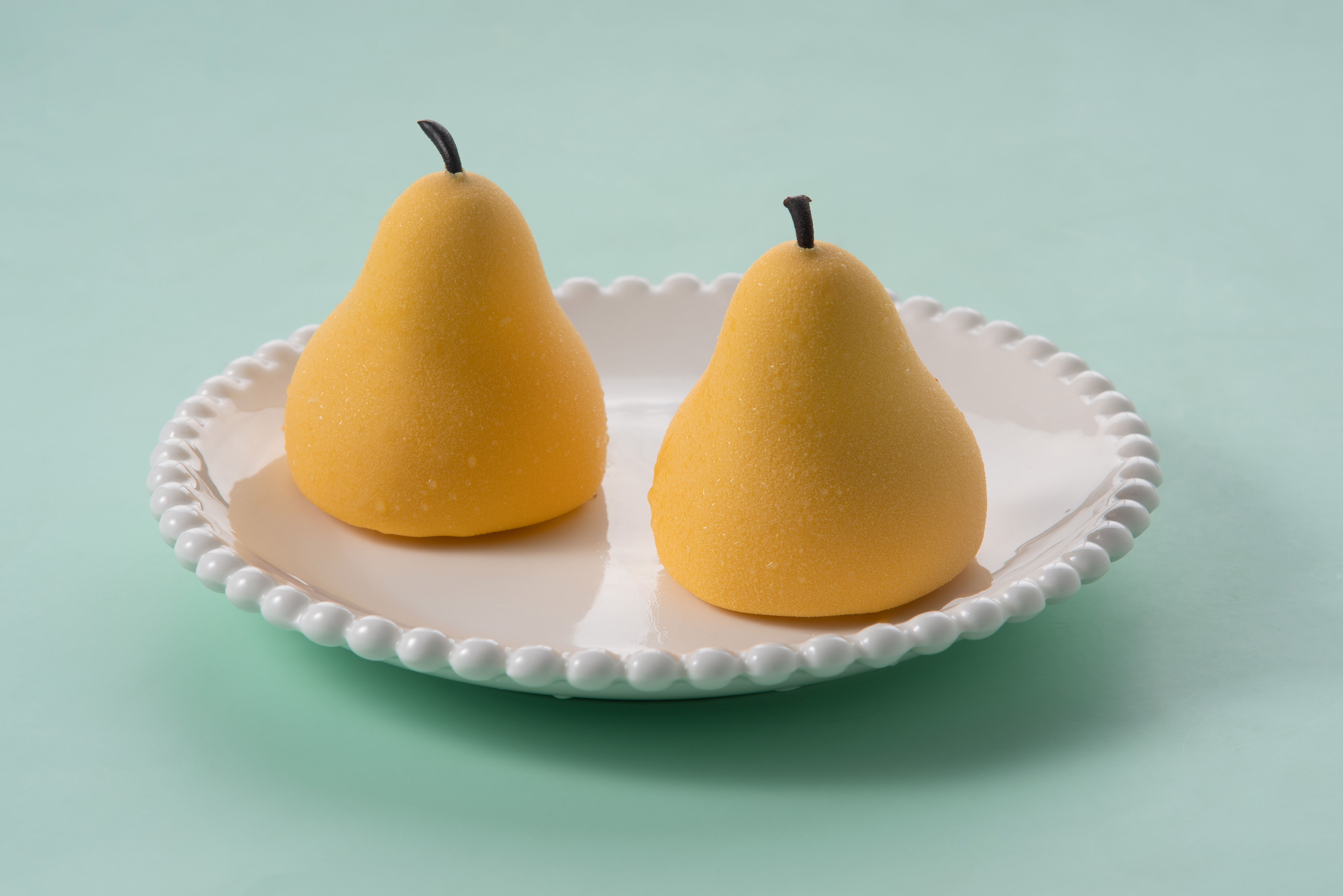 Crown Pear Fruit Shaped Mousse Cake