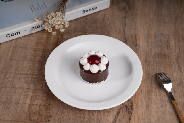 Small Hazelnut Vegan Desserts