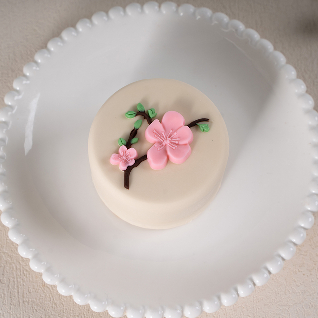 Peach Blossom Rhyme Mousse Cake
