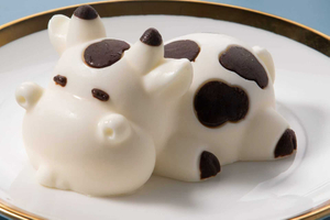 Little Spotted Cow Original Pudding Mousse Cake