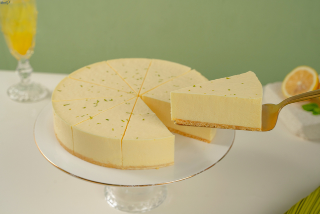 Lemon Bavarian Mousse Cake